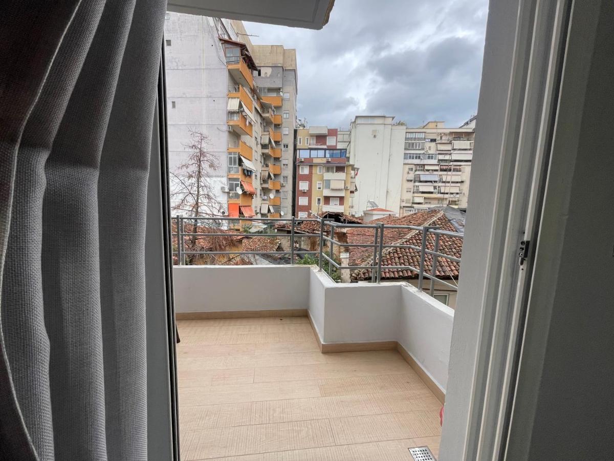 Tirana Sunshine Apartment Exterior photo